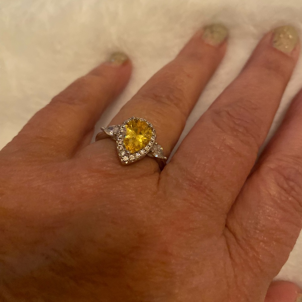 Elegant Yellow Gemstone Silver Ring